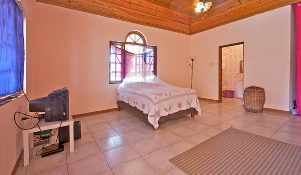 Dolphin Bay Yoga Guest House Drapers 部屋 写真